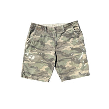 Load image into Gallery viewer, Vintage  Faded Painter Camo Cargo Shorts
