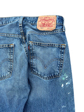 Load image into Gallery viewer, Vintage Levi’s 501 Paint Splatter Jeans
