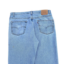 Load image into Gallery viewer, Vintage Levis 550 Thrashed Painter Jeans

